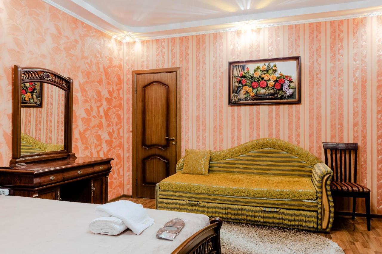 Poznyakoff Aparthotel Kiev Extérieur photo